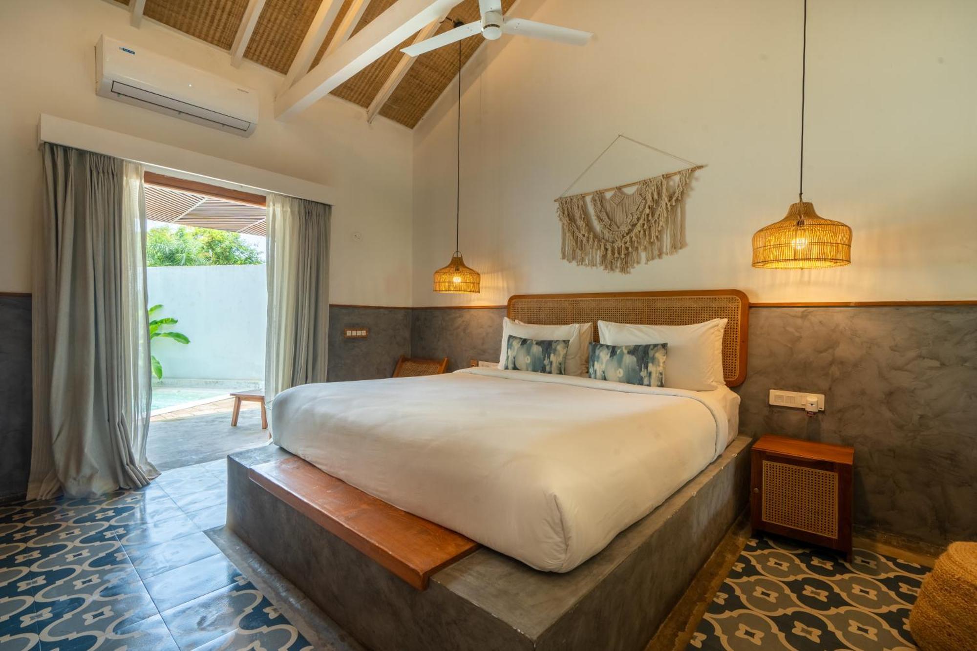Azora By Ayatana, Goa Hotel Morjim Bagian luar foto