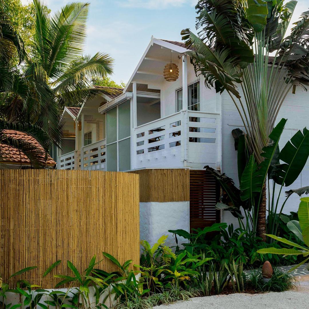 Azora By Ayatana, Goa Hotel Morjim Bagian luar foto